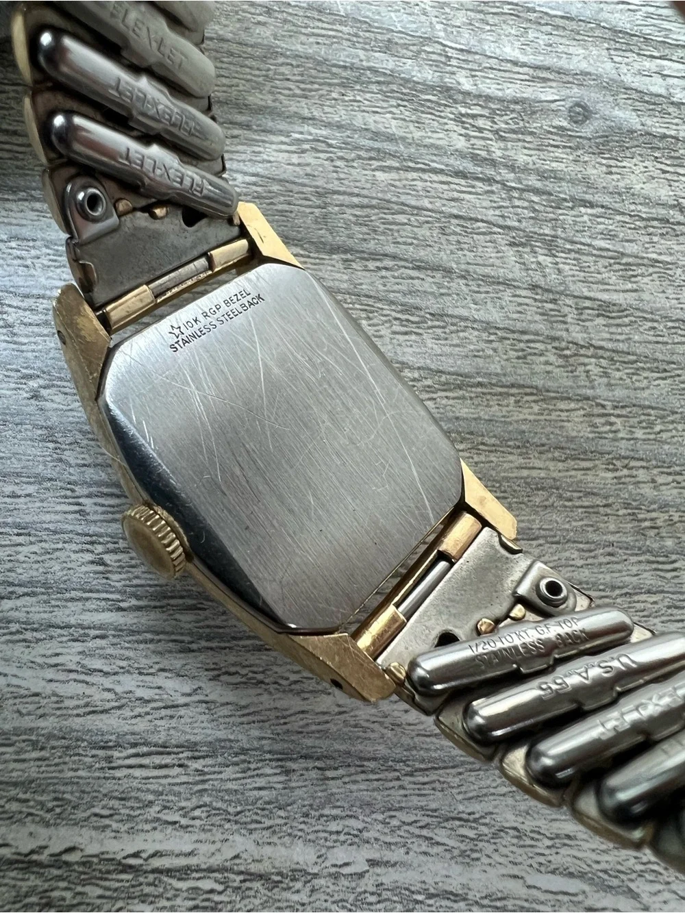 Elgin Men's Gold-Tone Vintage Dress Watch - Runs